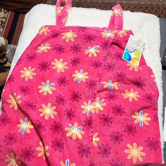 BED & BATH ๐ COLLECTION CAROL'S. BATH ROBE. - Picture 1 of 9